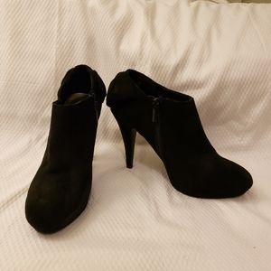 Women's black booties